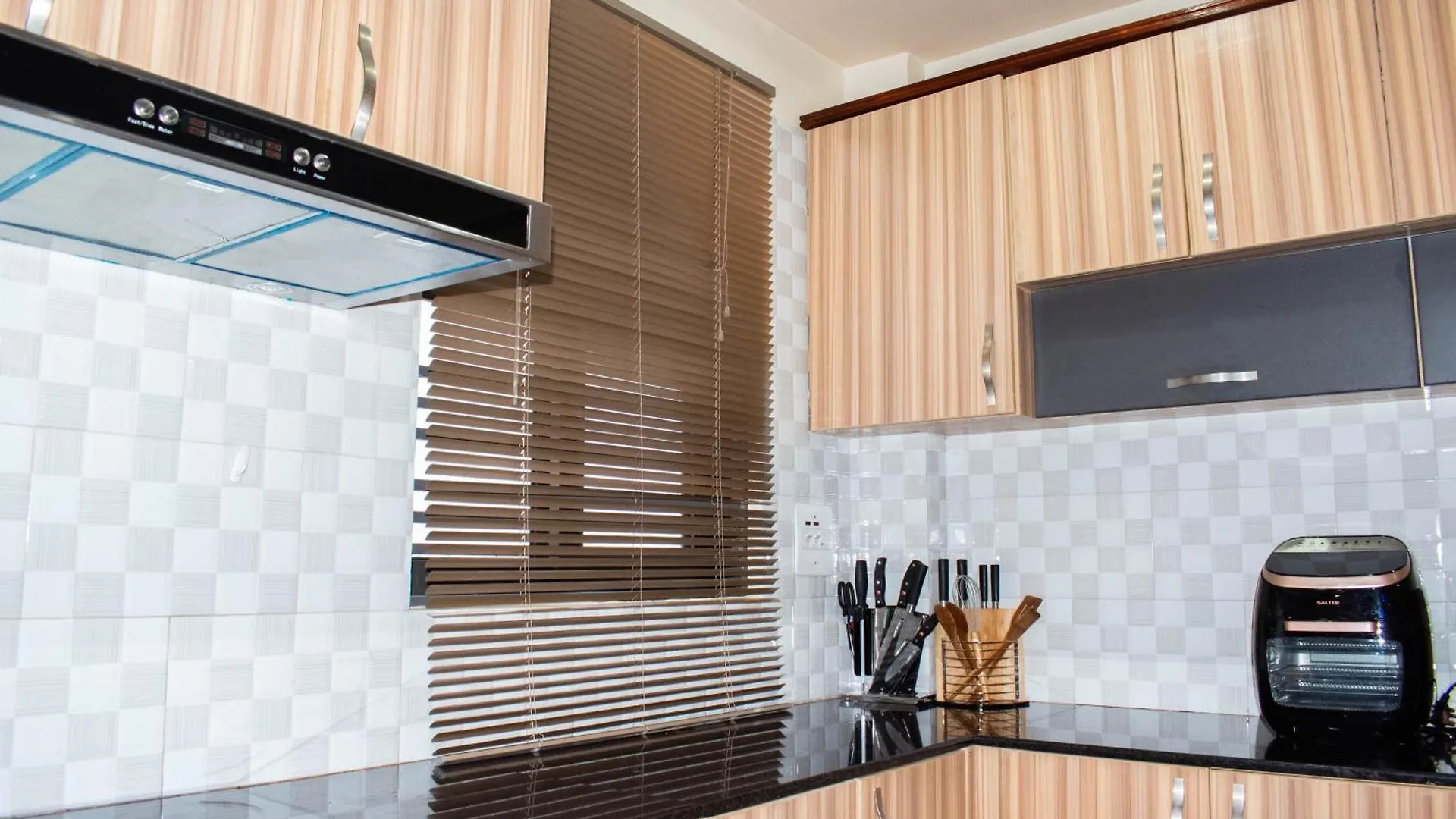 شقة Bella'S Luxurious Condo كامبالا أوغندا
